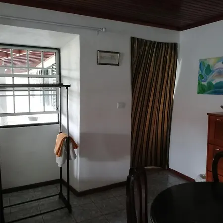 Campismo de Luxo Quinta Palmeiras, 1 *